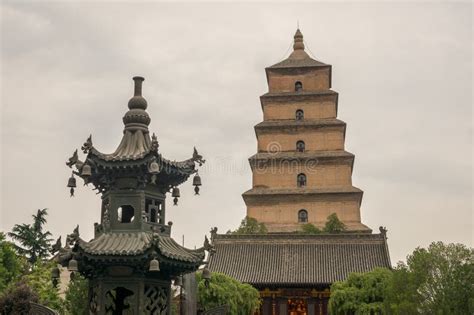 Xi'an Pagoda of Giant Wild Goose – A Historical Landmark That Will Transport You Back in Time!