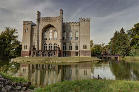 Rezydencja Jinzhou - Zabytkowa architektura w otoczeniu bujnego parku!